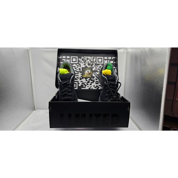 Nike Dunk Low  ducks of a feather black university of Oregon PE - Picture 2 of 6